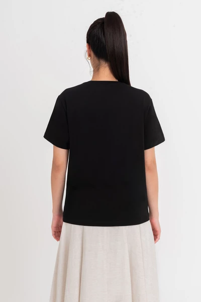 Rose Trace Tee – Áo thun họa tiết
