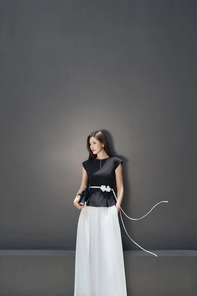 Grace Peplum Top - Áo kiểu Tuytsi