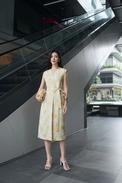 Flora Wrap - Đầm lụa họa tiết