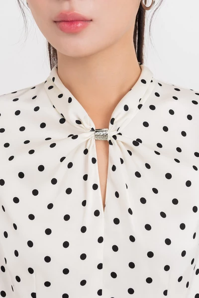 Polka Dot Blouse - Áo sơ mi lụa