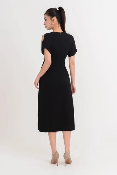 Black Elegance Dress – Đầm lụa xòe