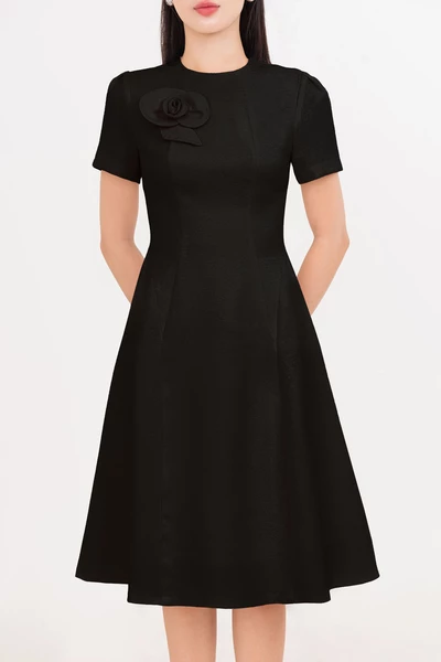 Flower Accent Dress - Đầm xòe Oganza