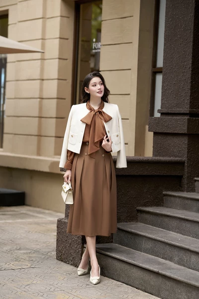 Áo sơ mi nơ Caramel