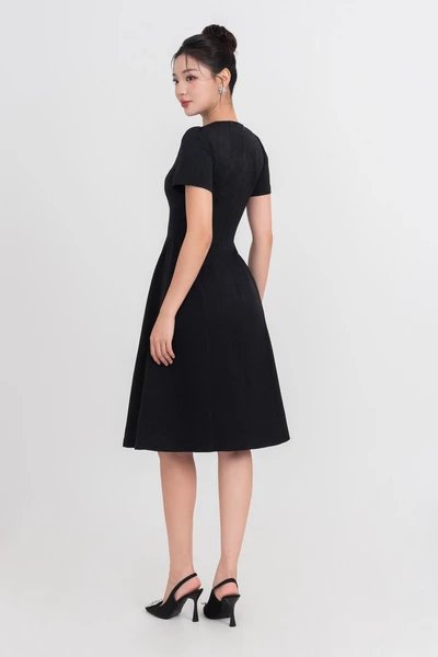 Flower Accent Dress - Đầm xòe Oganza