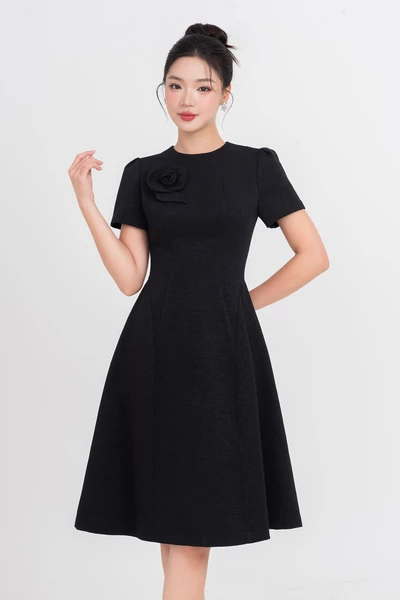 Flower Accent Dress - Đầm xòe Oganza