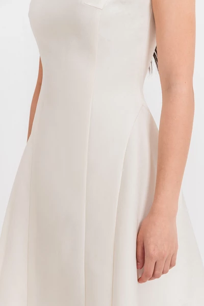 Đầm xòe Elegant Simplicity