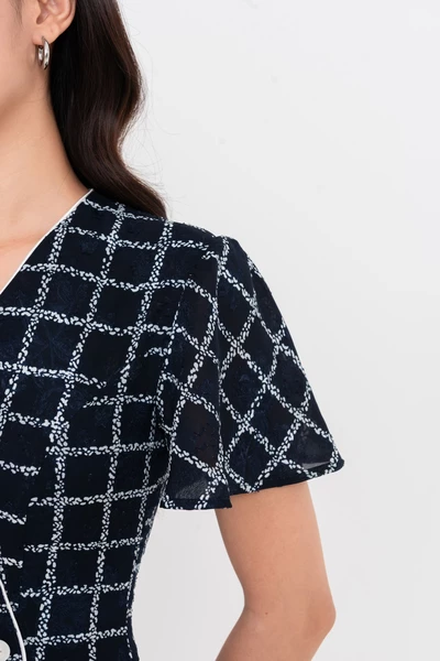 Đầm caro xòe Chic Flared