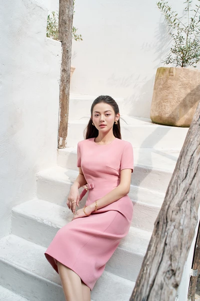 Đầm ôm Chic Bow