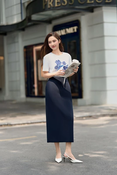 Floral Printed Tee – Áo thun họa tiết