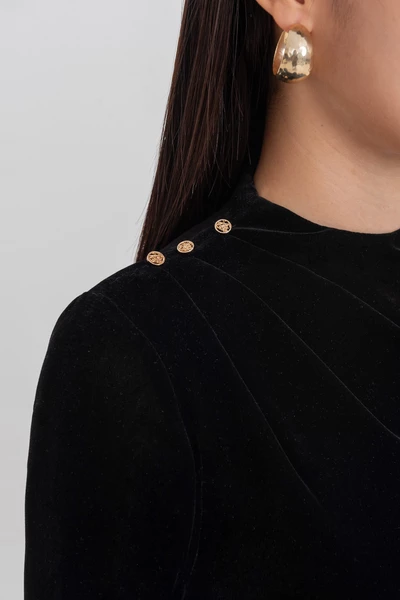 Áo nhung tay dài Charm Top