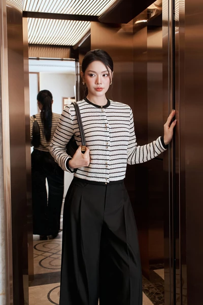 Áo len tay dài Parisian Stripe