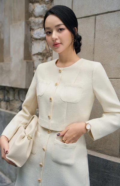 Đầm Tweed kem tay dài