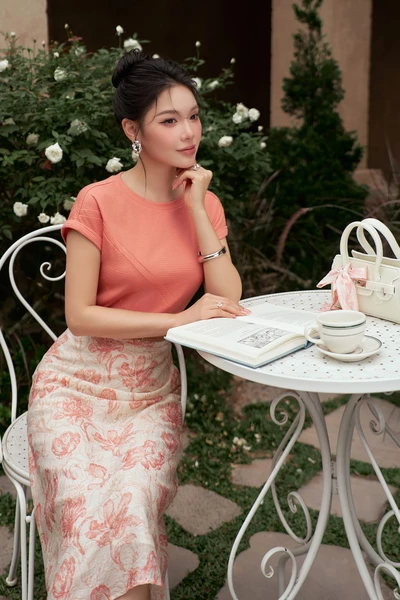 Áo thun Coral Petals