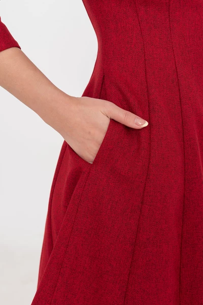 Đầm Tweed đỏ cổ vuông