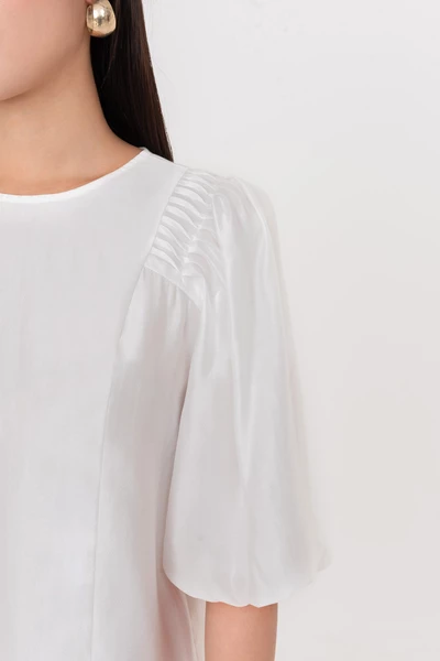 Elegant Silk Blouse - Áo sơ mi tay lỡ