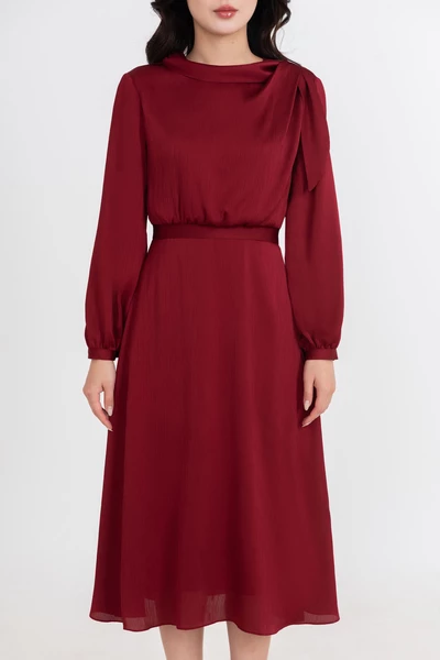 Đầm lụa đỏ cổ xếp Elegant