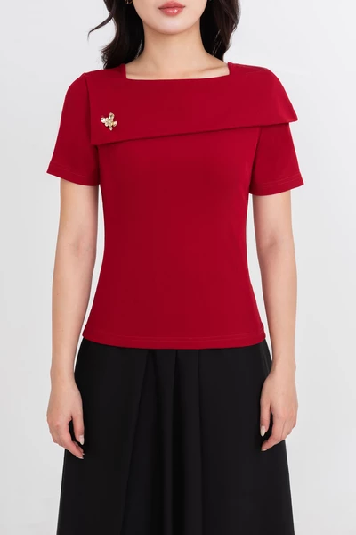 Áo thun ôm cổ kiểu