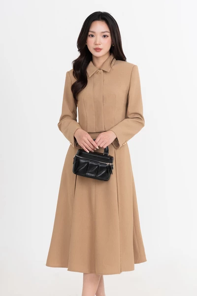 Áo khoác cổ đức Camille Cropped