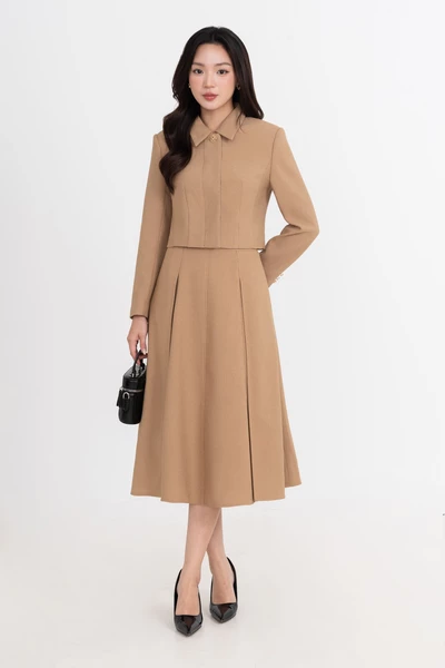 Áo khoác cổ đức Camille Cropped