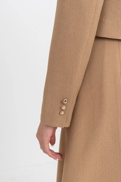 Áo khoác cổ đức Camille Cropped