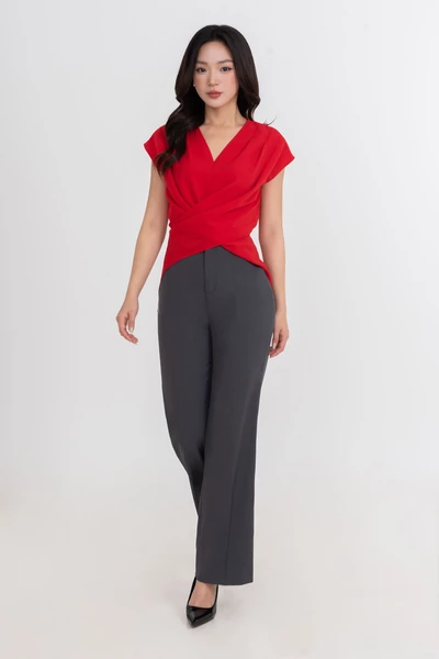 Áo kiểu ôm cổ V cách điệu