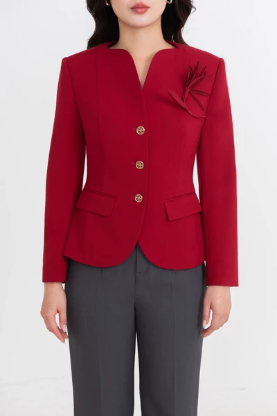 Áo Blazer đính hoa cách điệu