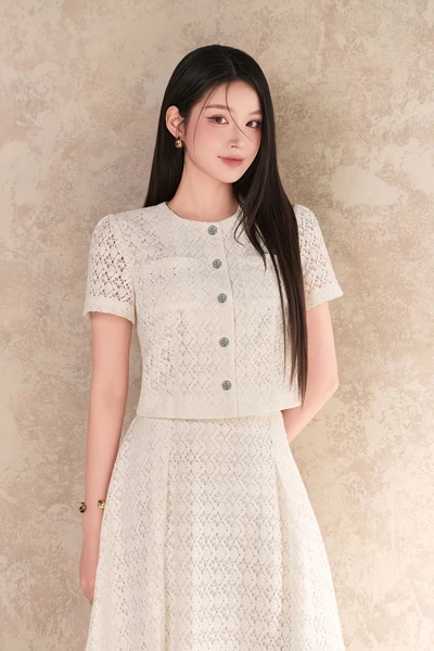 Áo sơ mi ren Croptop Ladychic