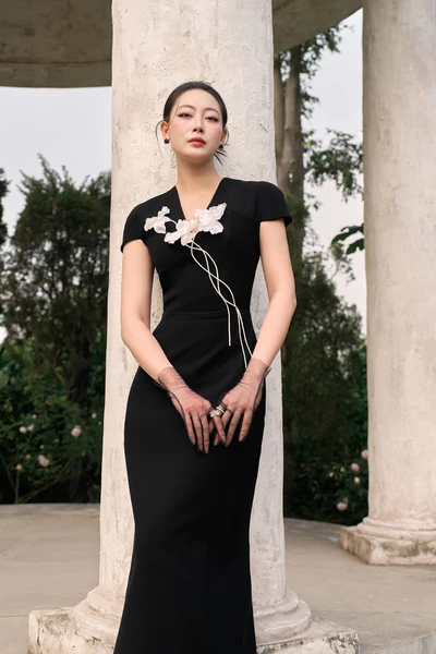 Noir Éternelle Dress - Đầm dạ hội hoa lụa