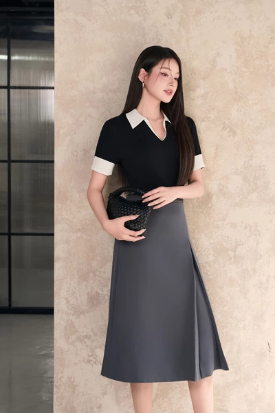 Áo thun ôm cổ bẻ