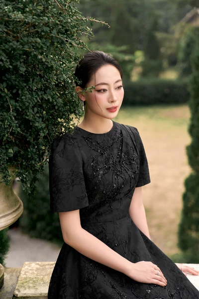 Jewel elegant - Đầm dạ hội ngọc trai đen
