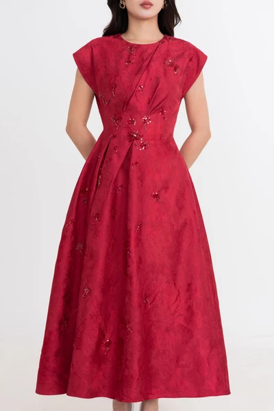 Crimson Élan Dress - Đầm dạ hội thêu hoa