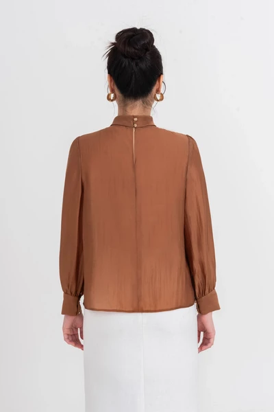 Áo sơ mi nơ Caramel