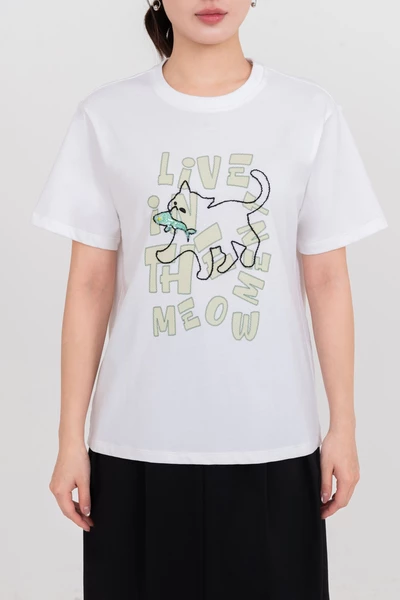 Áo thun chữ Graphic Tee