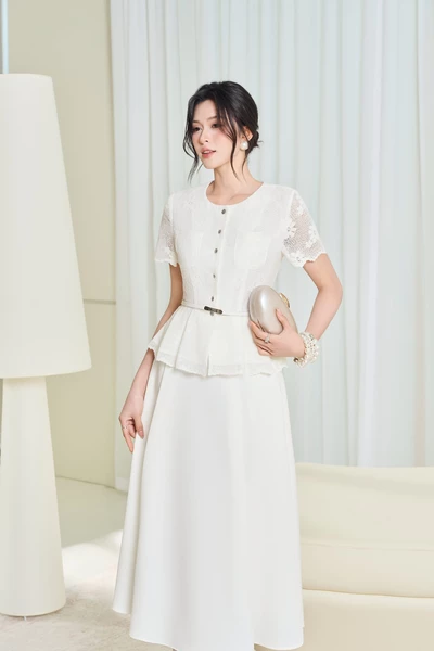 Áo Peplum Ivory Lace