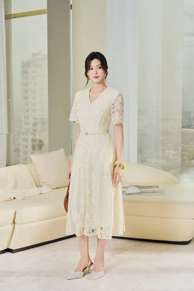 Đầm ren Sun Kissed