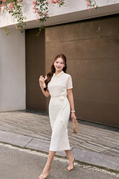 Chân váy bút chì ren Layer