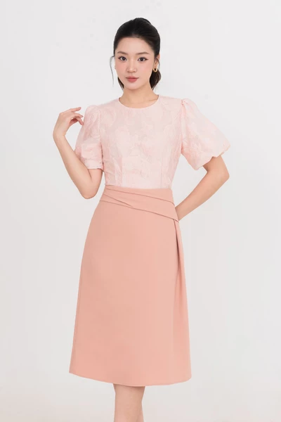 Áo kiểu Blooming Touch