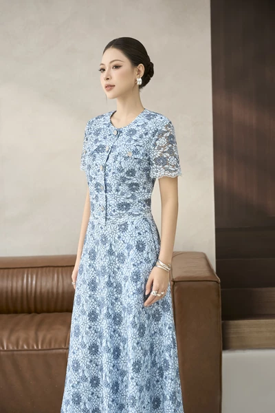 Chân váy ren Bloom Lace