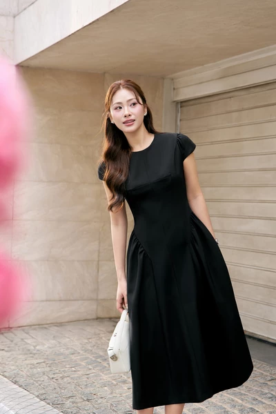 Đầm xòe Midnight Grace