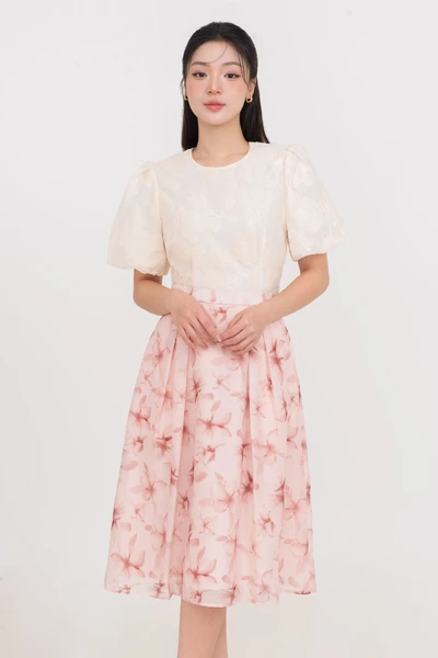 Áo kiểu Blooming Touch