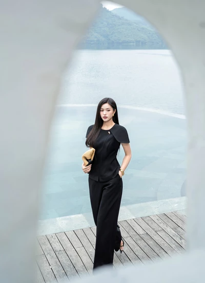 Quần suông Noir Wide
