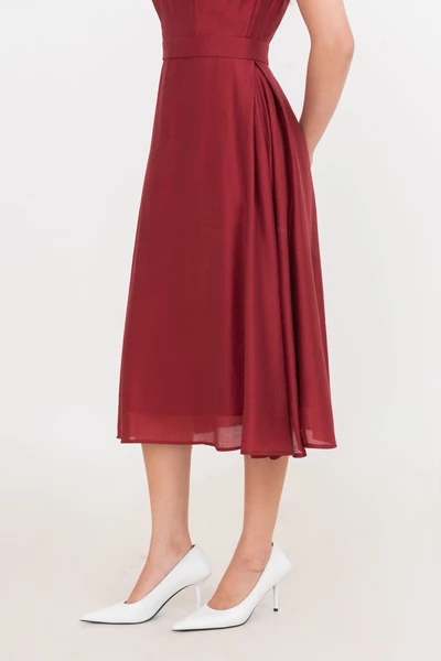 Đầm lụa xòe tay hến