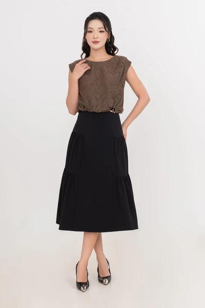 Linen Whisper Top – Áo ren dệt hoạ tiết lá