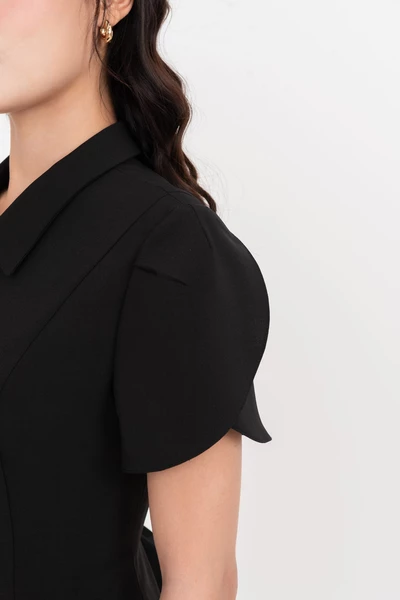 Áo kiểu Noir Elegance