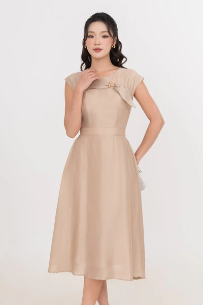 Đầm lụa xòe tay hến