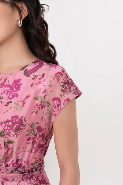 Đầm lụa hoa xếp ly