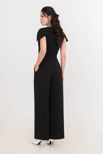 Áo kiểu Noir Cape