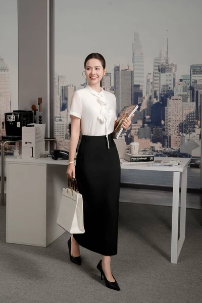 Chân váy bút chì Black Ease