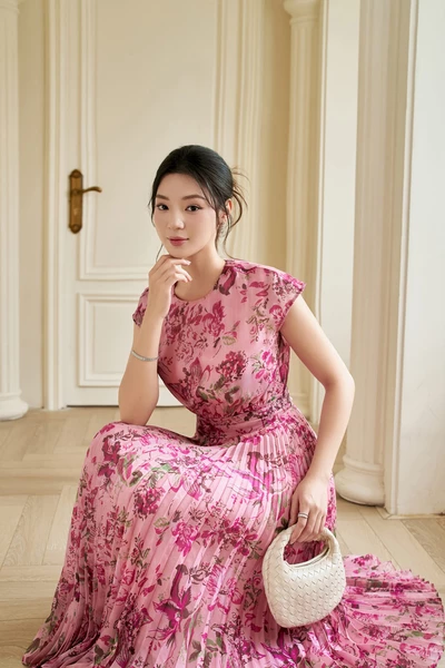 Đầm lụa hoa Rosy Pleated