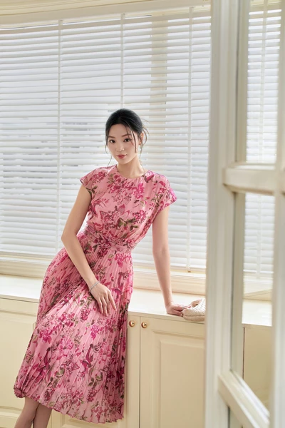 Đầm lụa hoa Rosy Pleated